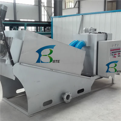 Machine de recyclage des déchets pétrolifères