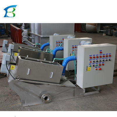 Capacité personnalisée Produits de bonne qualité Machine de séparation à vis pour séchage du fumier 10*8CM