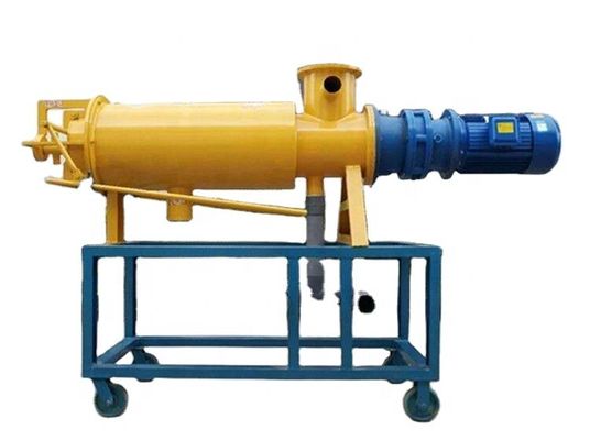 Déshydrateur à vis pour le déshydratage des engrais biologiques