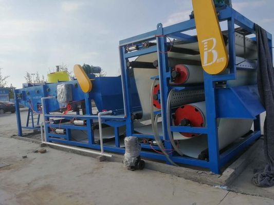 Presses à bande de filtrage en acier inoxydable pour la déshydratation des boues à grande échelle Capacité 3-25m3/h