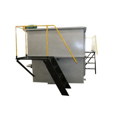 Équipement de sédimentation et de traitement avec dispositif de flottaison à l'air dissous