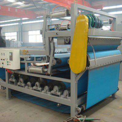 300 kg Capacité Type de ceinture Filtreur de presse de déshydratation des boues municipales